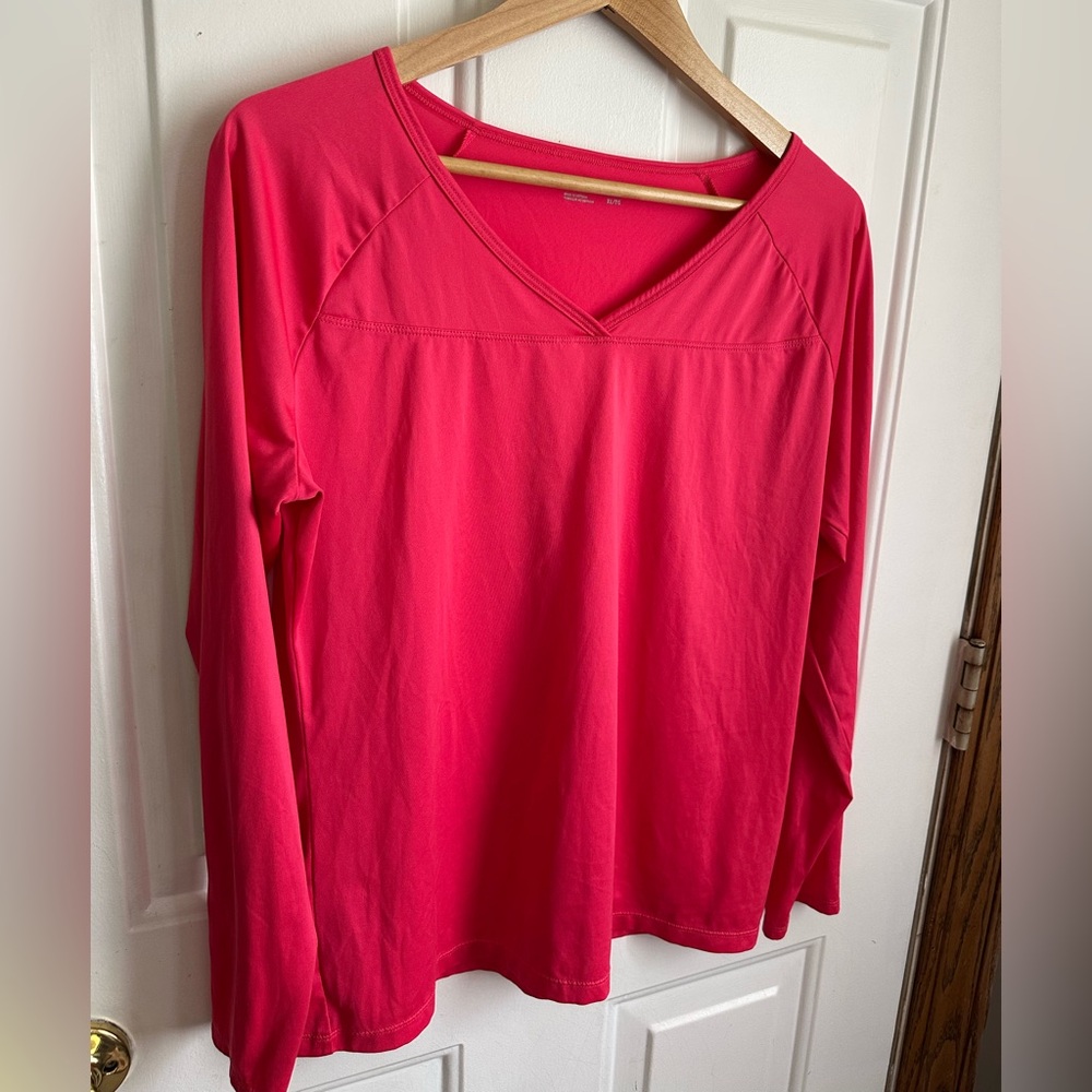 Columbia Pink Long Sleeve Shirt Women’s XL Athleisure Workout Casual Layering